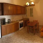Elena * Sarandë