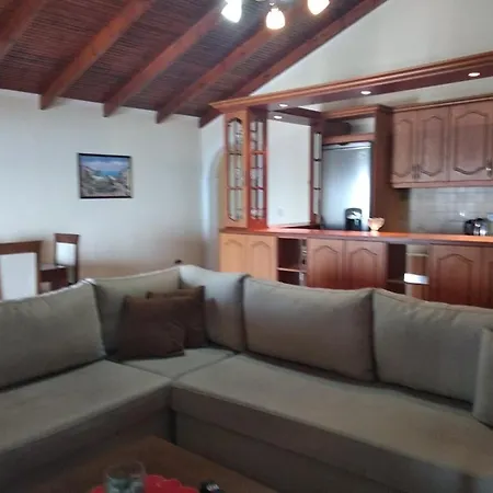 Apartment Elena Sarandë